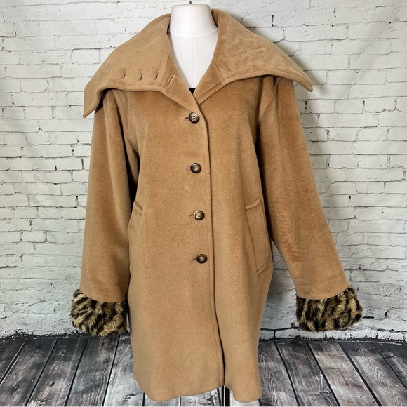 MaxMara Jackets & Blazers - Vintage Max Mara Virgin Wool Jacket Animal Print Faux Fur Trim Oversized Size 4